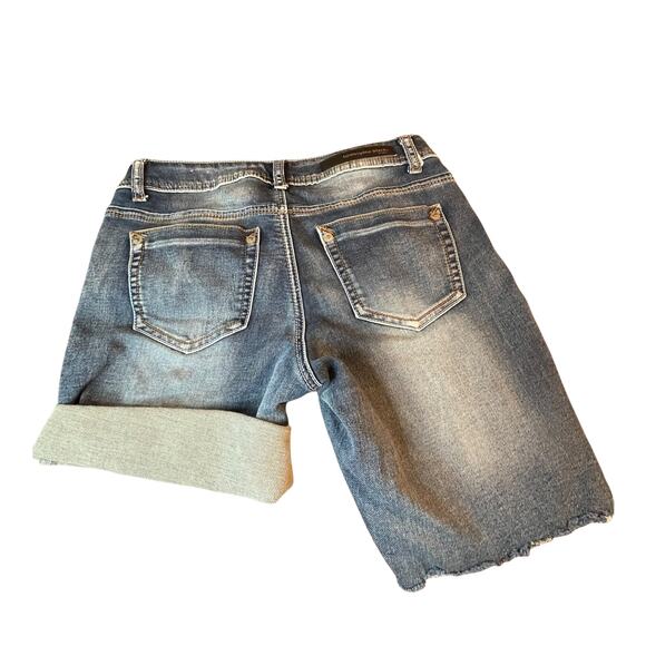 twentyone Black by rue 21 cut-off blue jeans - Picture 3 of 10